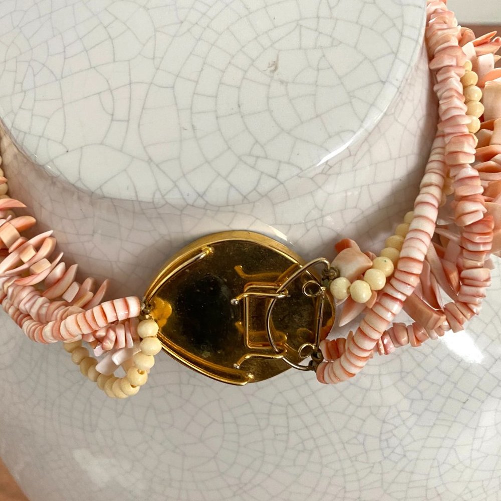 Vintage Artisan Shell Statement Choker - image 3